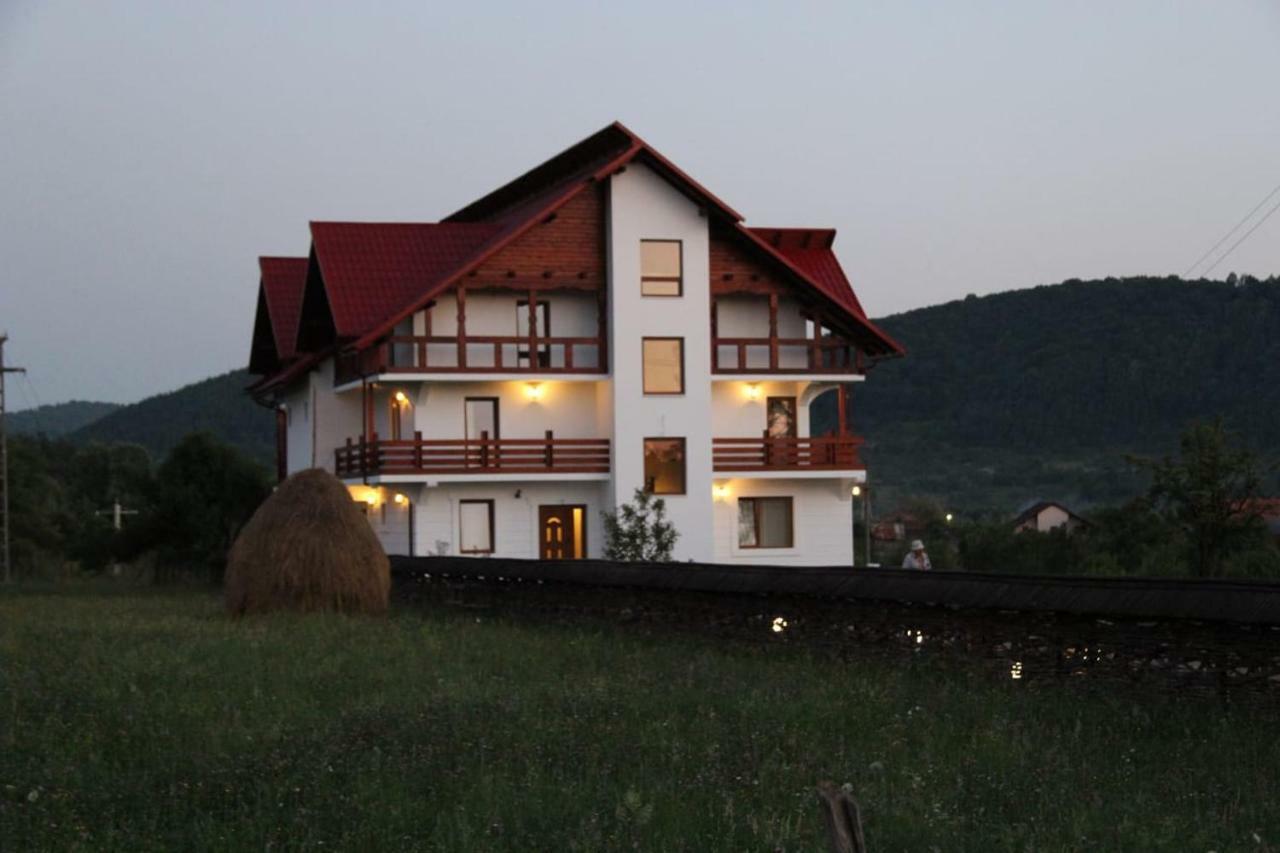 Poeme Hotel Sighetu Marmatiei Exterior photo